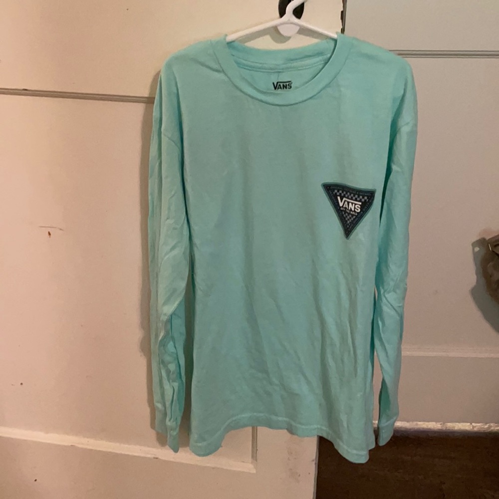 Boys youth medium long sleeve vans shirt.